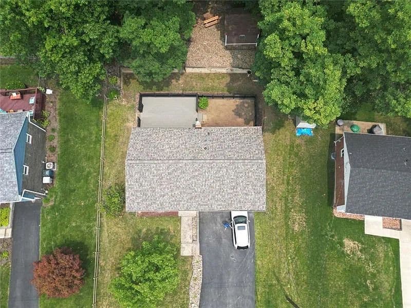 Aerial view of a completed Hawkeye roof in Pittsburgh